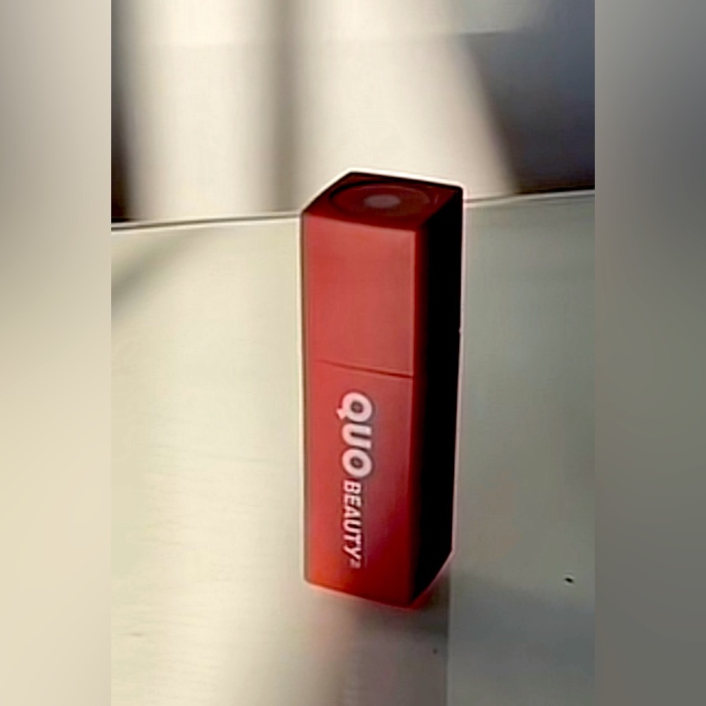 Quo mini lipstick